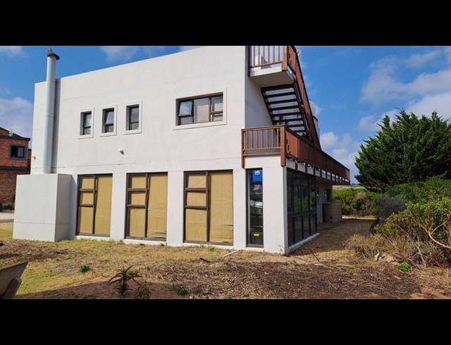 4 BEDROOM HOUSE FOR SALE IN JONGENSFONTEIN